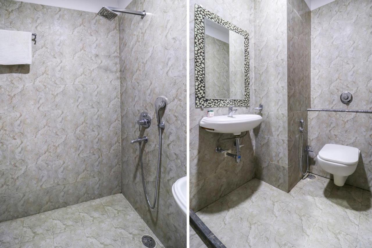 Готель Oyo Flagship 69860 Mastana Palace Варанасі Екстер'єр фото